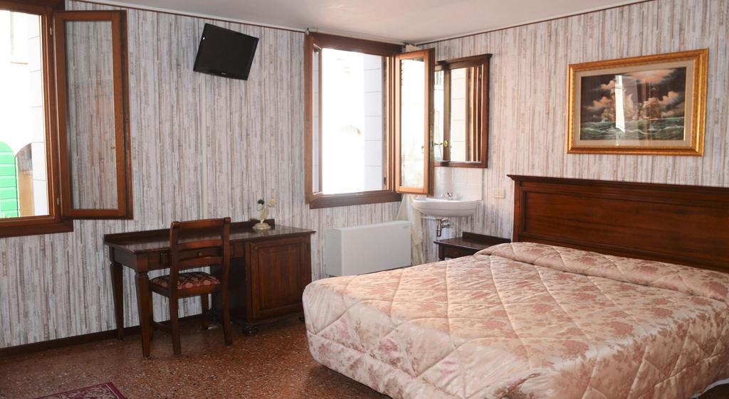 Triple Room,258050053:JPEG